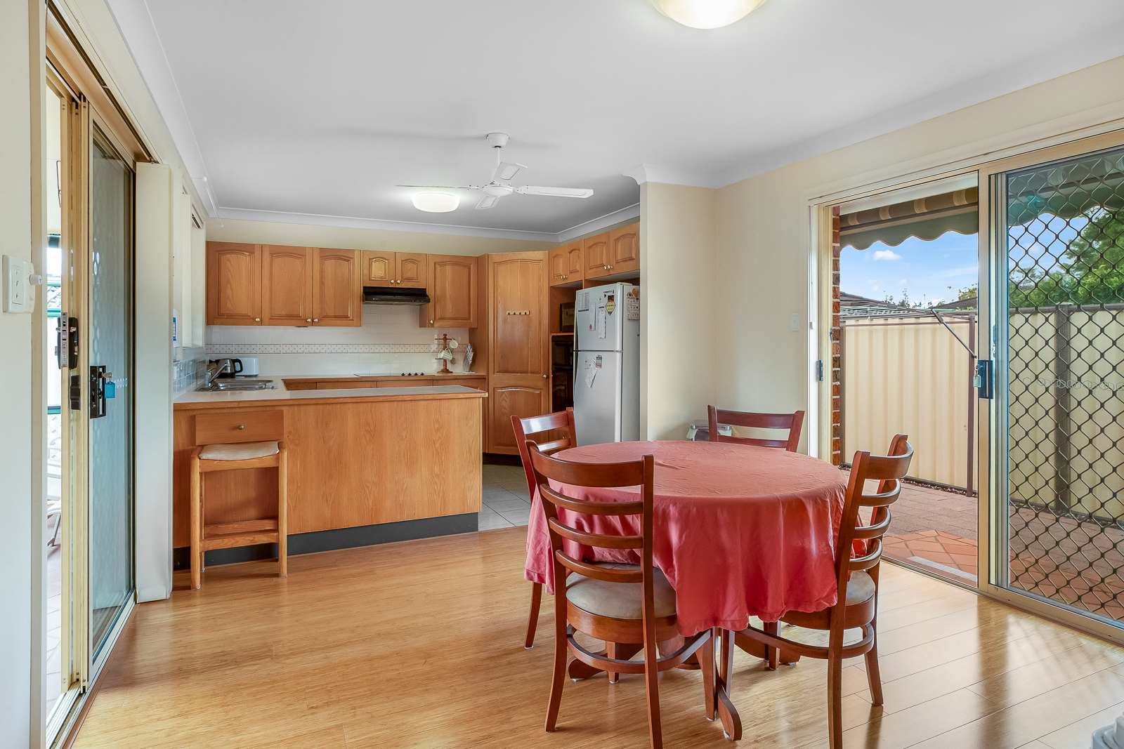 2/11 Piper Street, Woy Woy  NSW  2256
